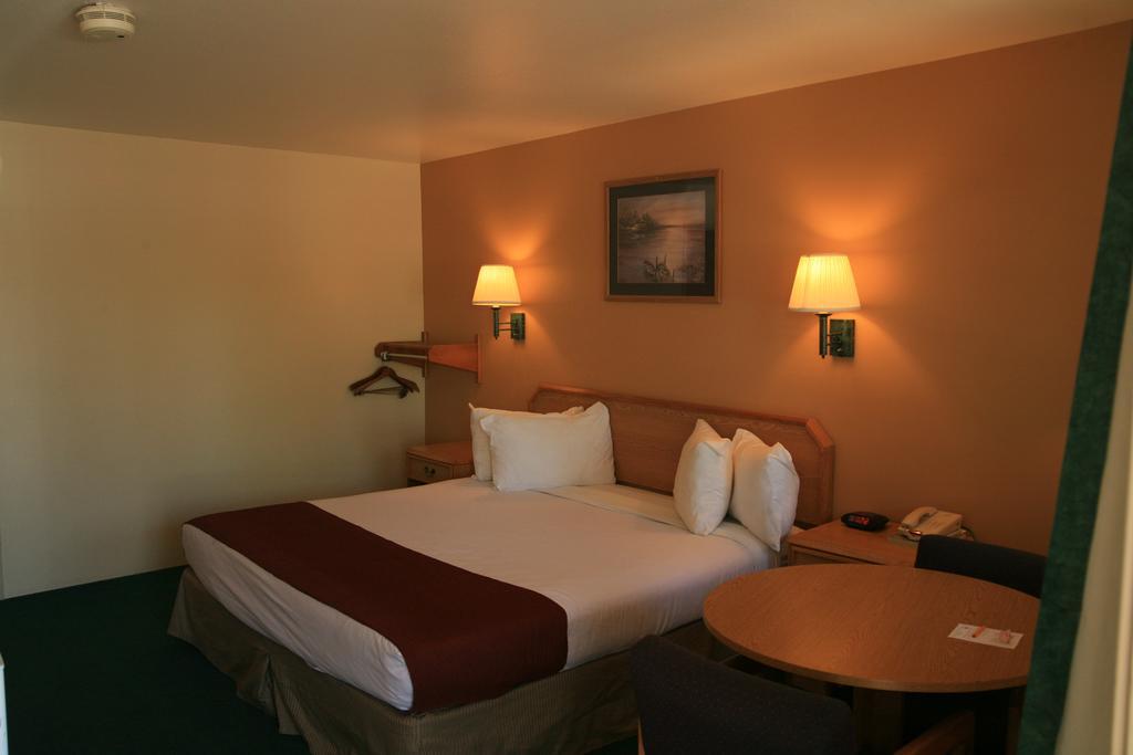Black Canyon Motel Монтроуз Екстериор снимка